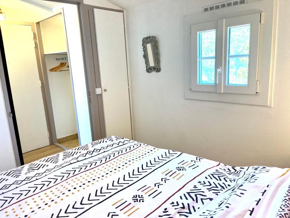 Coup De Coeur Apartment กรีโมด์ ภายนอก รูปภาพ