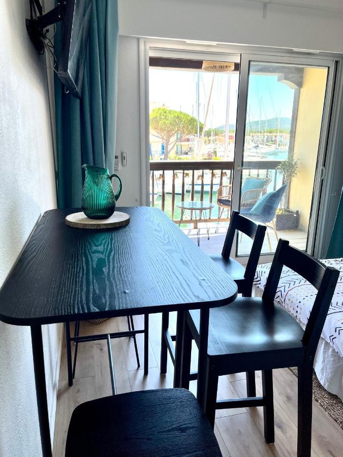 Coup De Coeur Apartment กรีโมด์ ภายนอก รูปภาพ