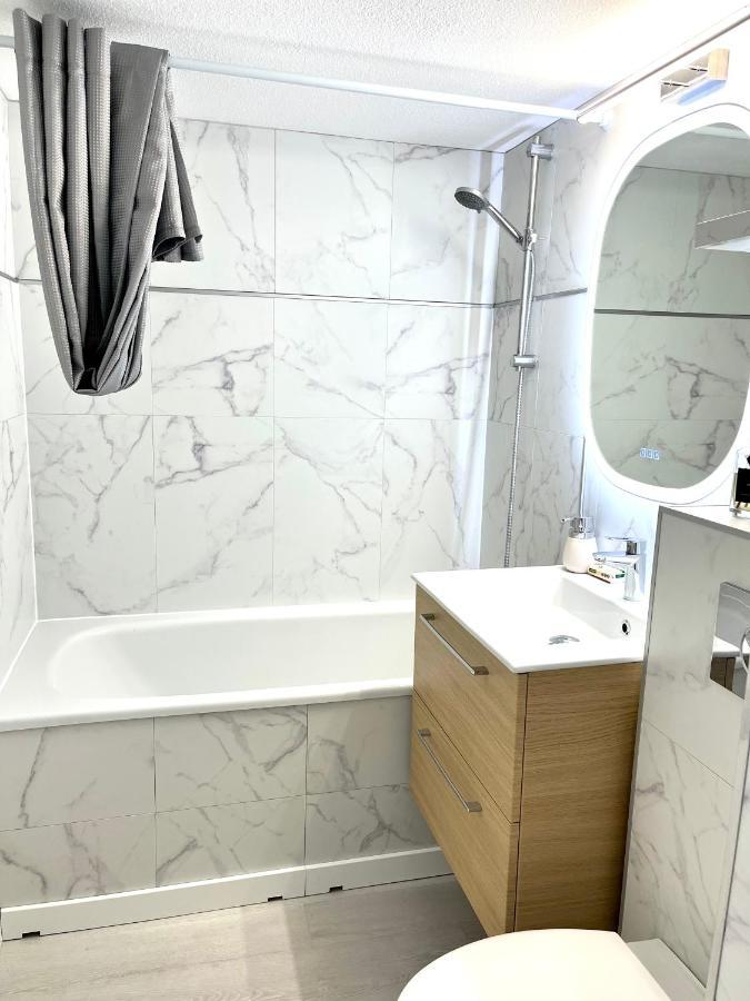 Coup De Coeur Apartment กรีโมด์ ภายนอก รูปภาพ