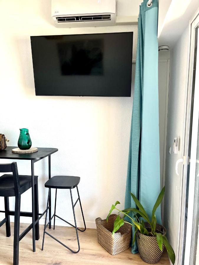Coup De Coeur Apartment กรีโมด์ ภายนอก รูปภาพ