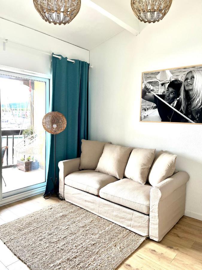 Coup De Coeur Apartment กรีโมด์ ภายนอก รูปภาพ